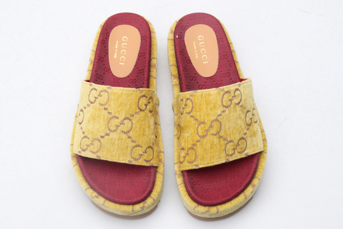 GUI SANDAL
