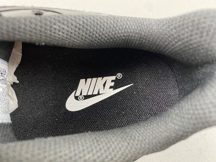 Nike Air Max Plus Triple Black 604133-050