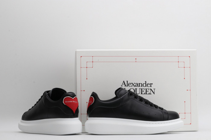 ALEX MCQU SNEAKER