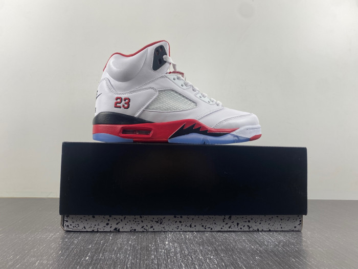 Air Jordan 5 Retro Fire Red Black Tongue (2013)  136027-120