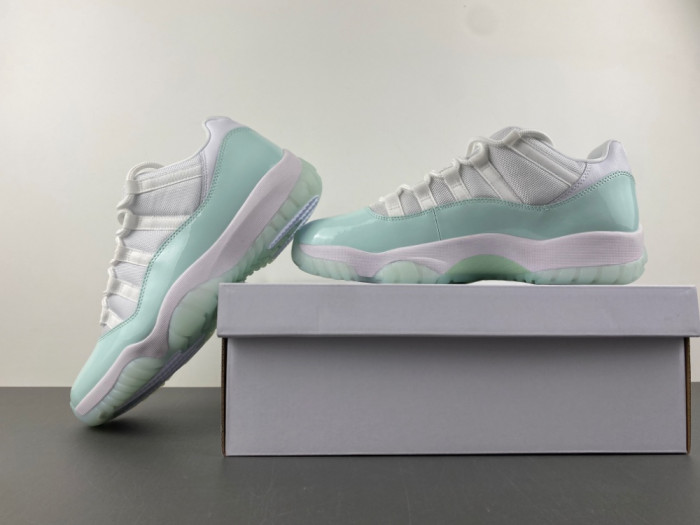 Air Jordan 11 Retro Low Igloo (Women