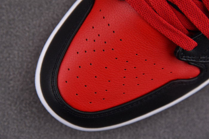 Air Jordan 1 Retro Banned (B-Grade) (2011) 432001-001