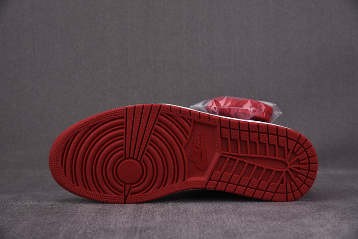 AIR JORDAN 1 HIGH OG “BLACK TOE” WHITE/ BLACK-VARSITY RED MENS 555088-125