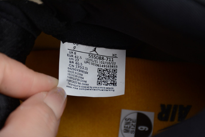 Air Jordan 1 Retro High OG “Yellow Toe” 555088-711