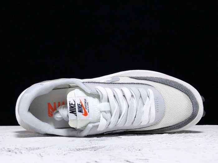 NIKE LD WAFFLE SACAI SUMMIT WHITE BV0073-100