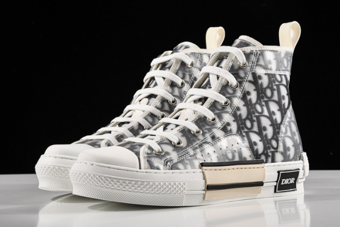 D10R SNEAKER