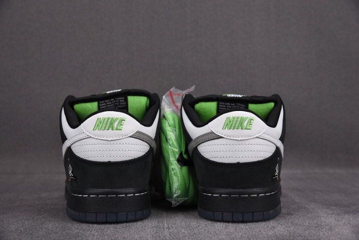 NIKE SB DUNK LOW STAPLE PANDA PIGEON - BV1310-013