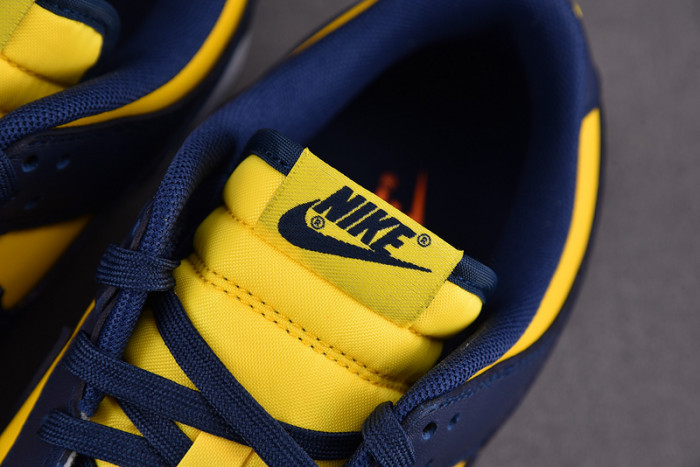NIKE DUNK LOW “MICHIGAN” DD1391-700