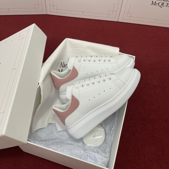 ALEX MCQU SNEAKER