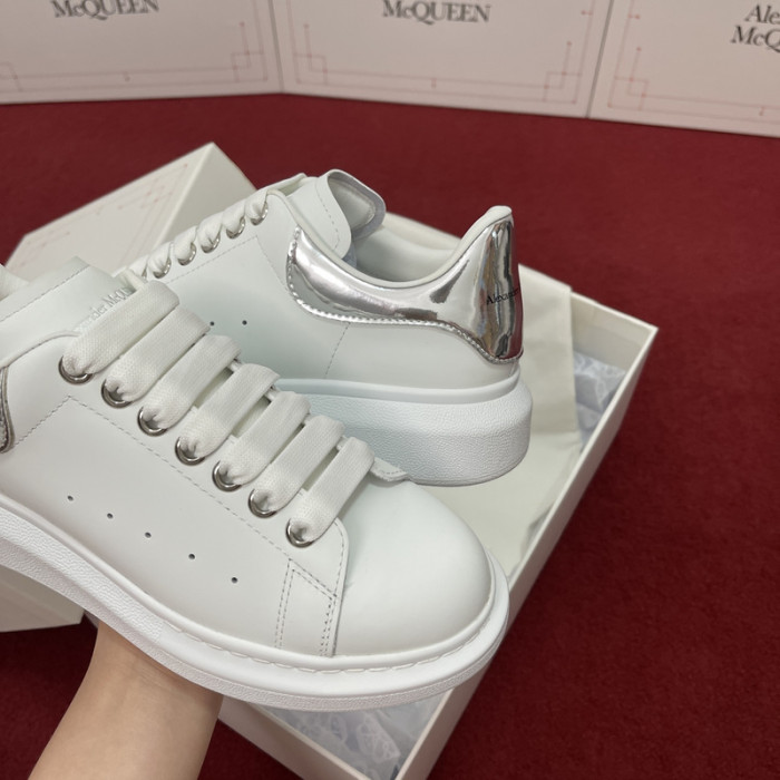 ALEX MCQU SNEAKER