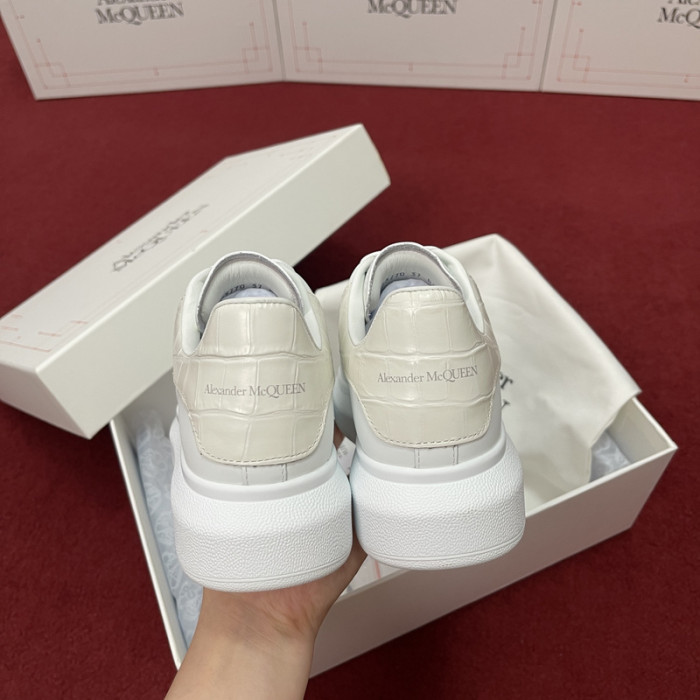 ALEX MCQU SNEAKER
