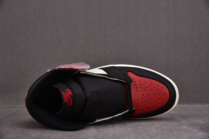 AIR JORDAN 1 RETRO HIGH BRED TOE OG 555088-610