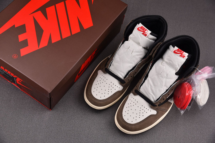 AIR Jordan 1 Retro High OG SP Travis Scott Mocha CD4487-100