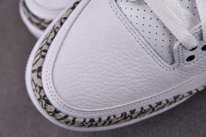 AIR JORDAN 3 RETRO “UNC” WHITE CT8532-104