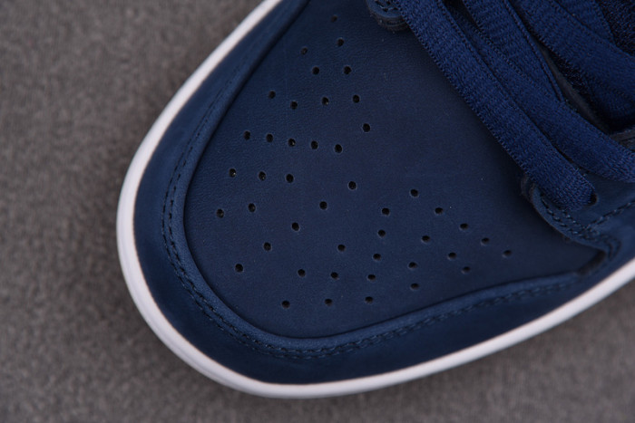 Nike SB Dunk Low Navy Black Gum CW7463-401