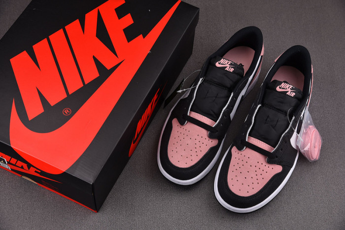 Air Jordan 1 Retro Low OG“Bleached Coral” CZ0790-061