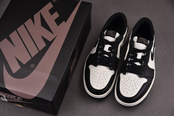 Air Jordan 1 Low OG “Mocha” CZ0790-102