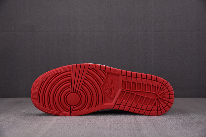 Air Jordan 1 Low OG “Black Toe”  CZ0790-106