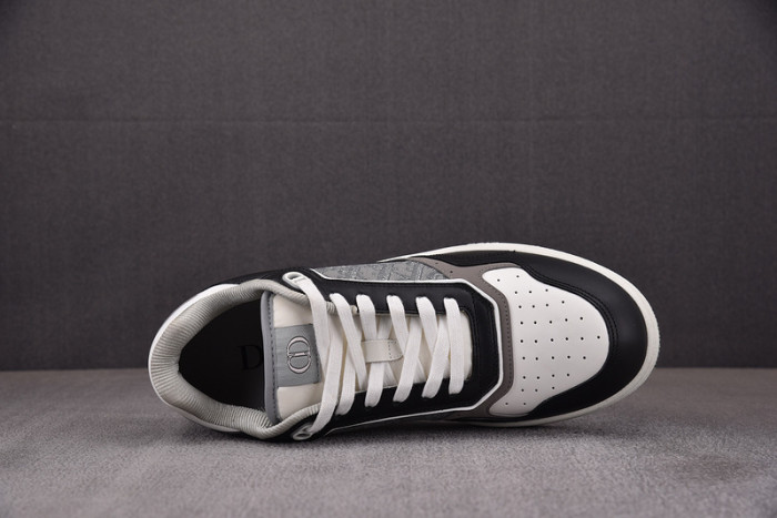 D10R B27 LOW SNEAKER
