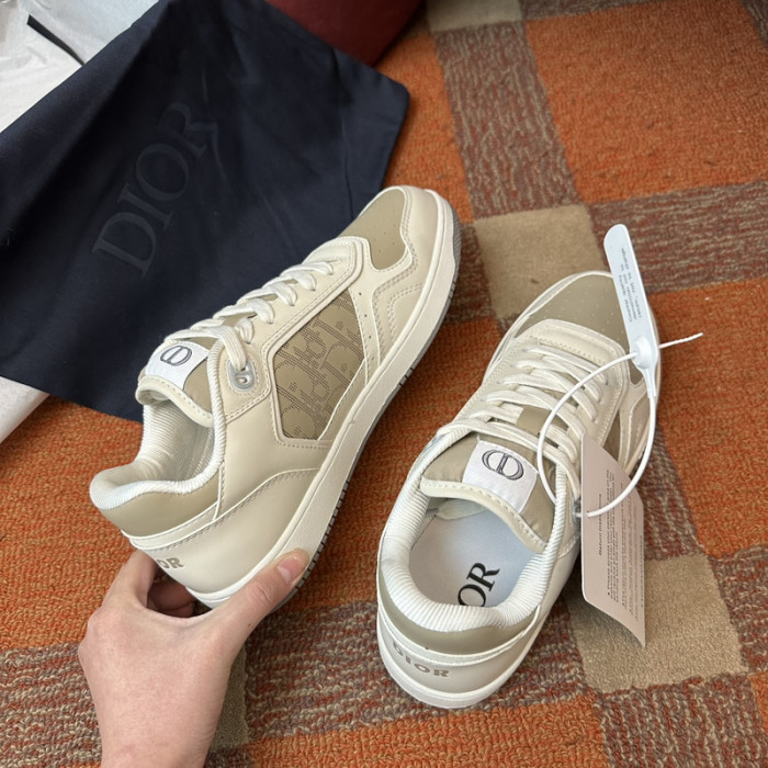 D10R B27 LOW SNEAKER