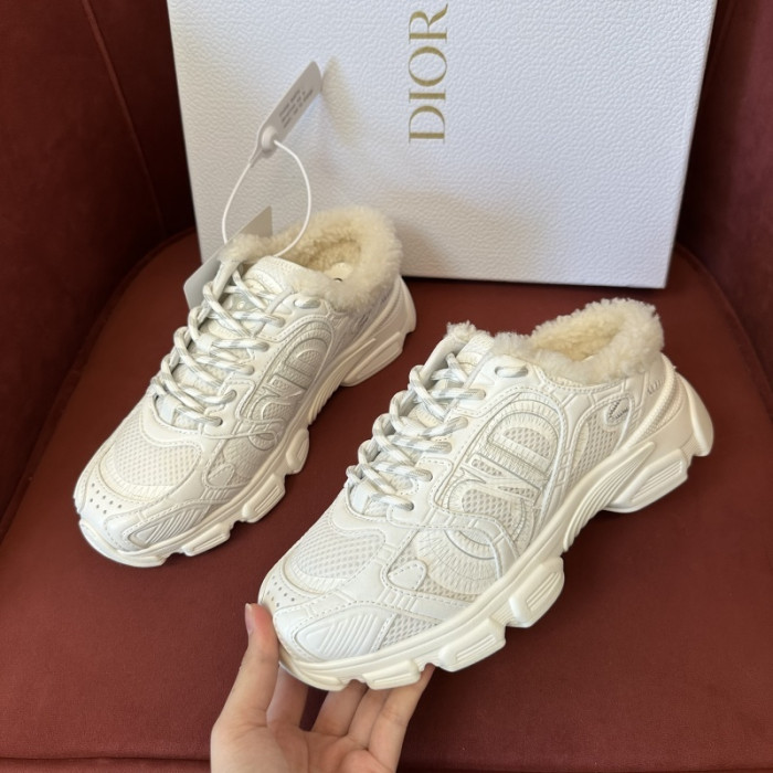 D10R SNEAKER