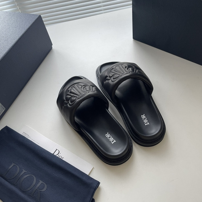 d10r sandal
