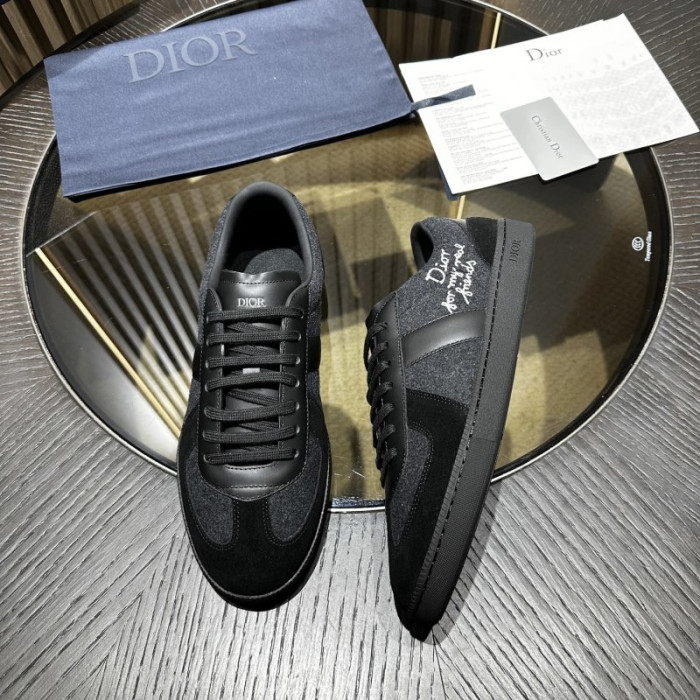 D10R SNEAKER