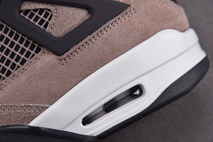 AIR JORDAN 4 RETRO "TAUPE HAZE" DB0732-200