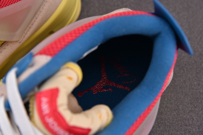 AIR JORDAN 4 RETRO UNION GUAVA ICE DC9533-800