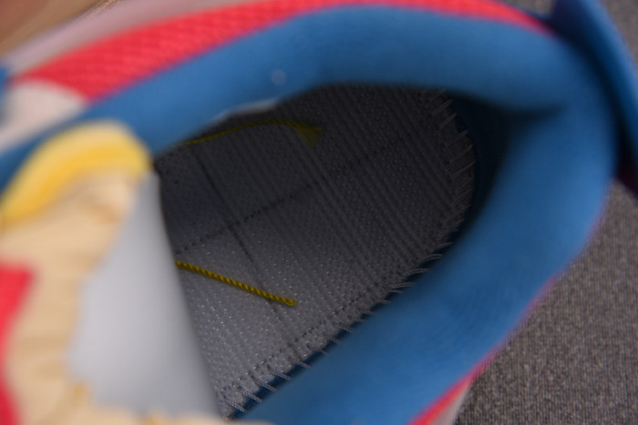 AIR JORDAN 4 RETRO UNION GUAVA ICE DC9533-800