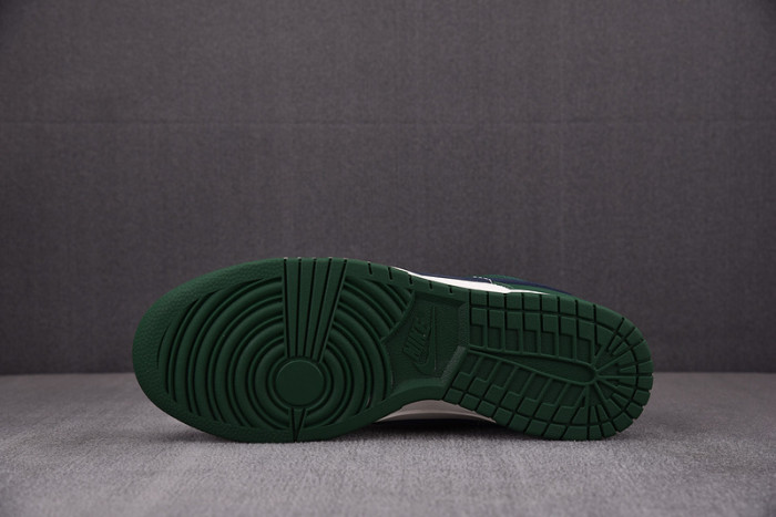 Nike Dunk Low “Gorge Green” DD1503-300