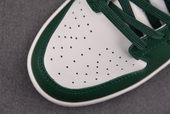 Nike Dunk Low “Gorge Green” DD1503-300