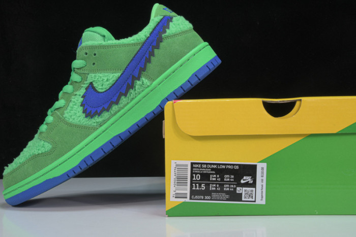 NIKE SB DUNK LOW GRATEFUL DEAD BEARS GREEN - CJ5378-300