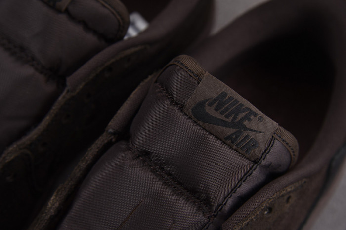 Travis Scott x Air Jordan 1 Low OG “Velvet Brown” DM7866-202