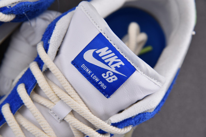 Fly Streetwear x Nike SB Dunk Low DQ5130-400