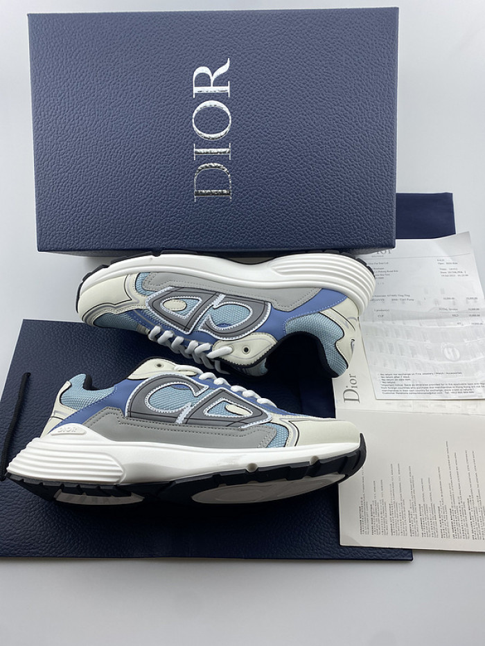 D10R SNEAKER