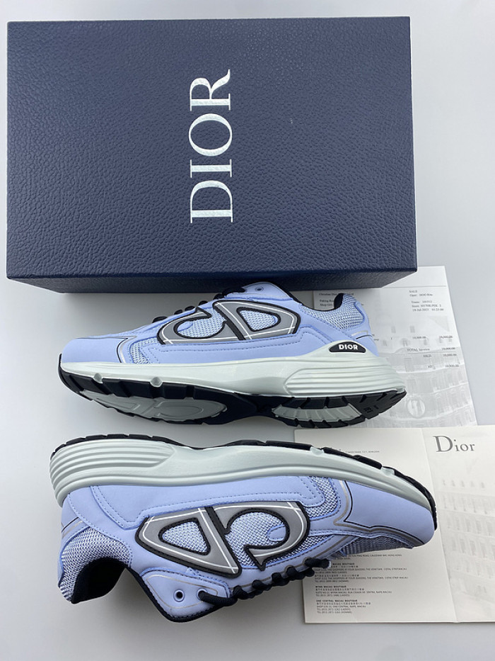 D10R SNEAKER