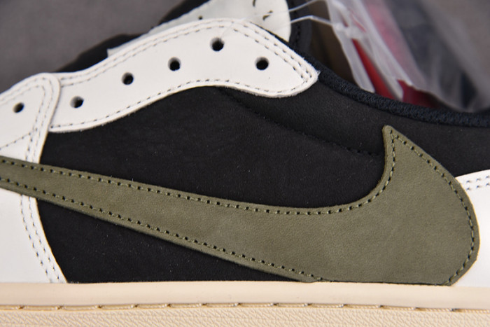 Air Jordan 1 Retro Low OG SP Travis Scott Olive (Women