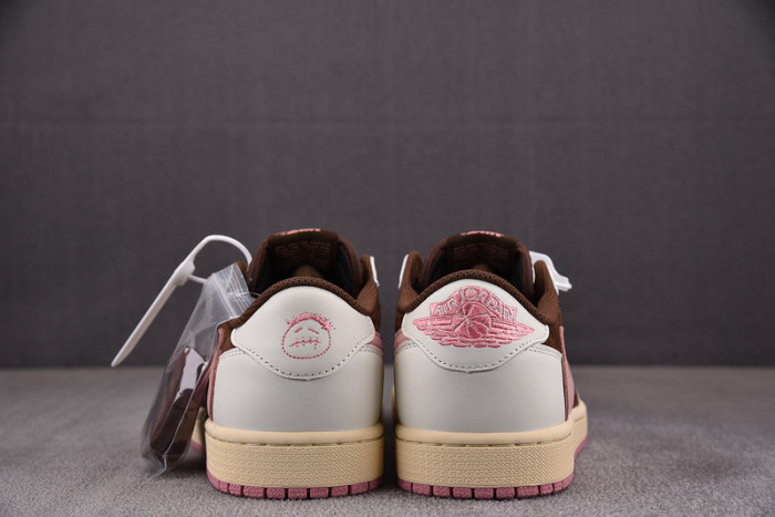 Travis Scott x Air Jordan 1 Low OG “Dark Pony/Pink Oxford”  DZ4137-206