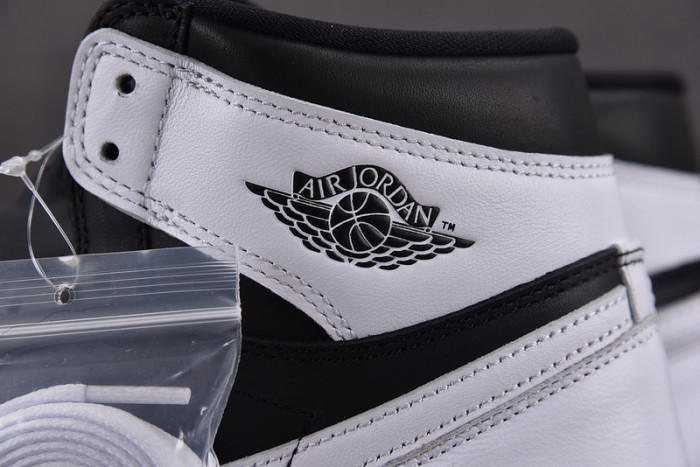 Air Jordan 1 High OG “Reverse Panda” DZ5485-010