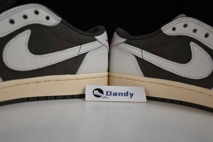 TRAVIS SCOTT X AIR JORDAN 1 LOW OG “REVERSE MOCHA”    DM7866-162