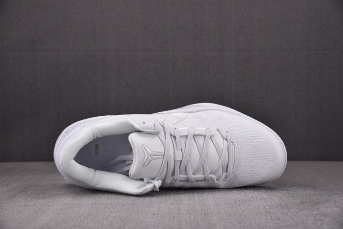 NIKE KOBE 8 PROTRO "TRIPLE WHITE" FJ9364-100