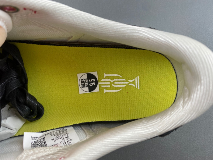 Air Jordan 1 Retro Low OG Trophy Room Away FN0432-100