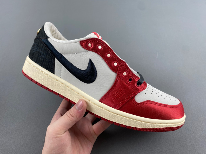 Air Jordan 1 Retro Low OG Trophy Room Away FN0432-100