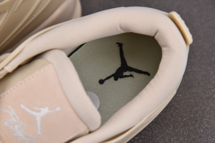 Air Jordan 4 RM WMNS “Legend Light Brown” FQ7940-200
