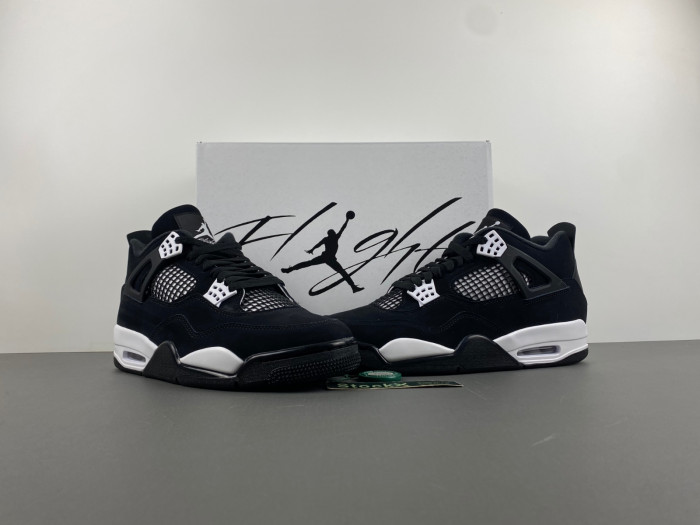 Air Jordan 4 "White Thunder" FQ8138-001