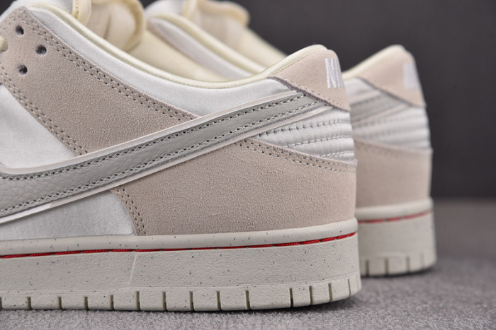 Nike SB Dunk Low Valentine