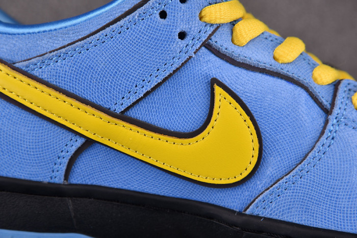 The Powerpuff Girls x Nike SB Dunk Low “Bubbles” fz8320-400