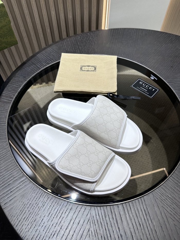 GUI SANDAL