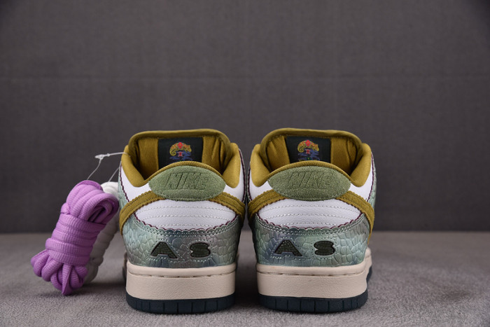 Nike SB Dunk Low Alexis Sablone Chameleon  HJ3386-300